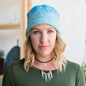 Modern Cloche in Blue/Mint