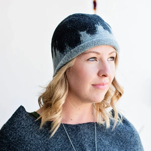 Modern Cloche in Black/Gray