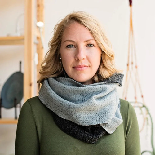 Infinity Scarf in Black/Gray