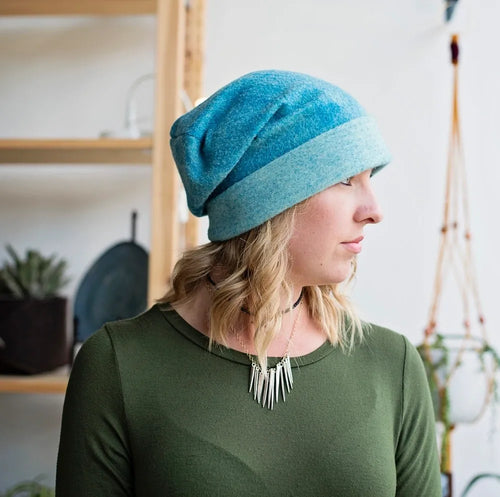Slouchy Hat in Blue/Mint