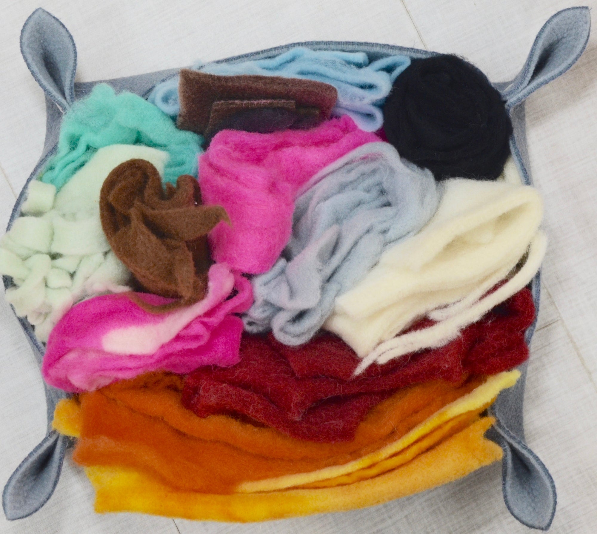 WOOL SCRAP BAG, 8 ounces* of Crafters Inspiration